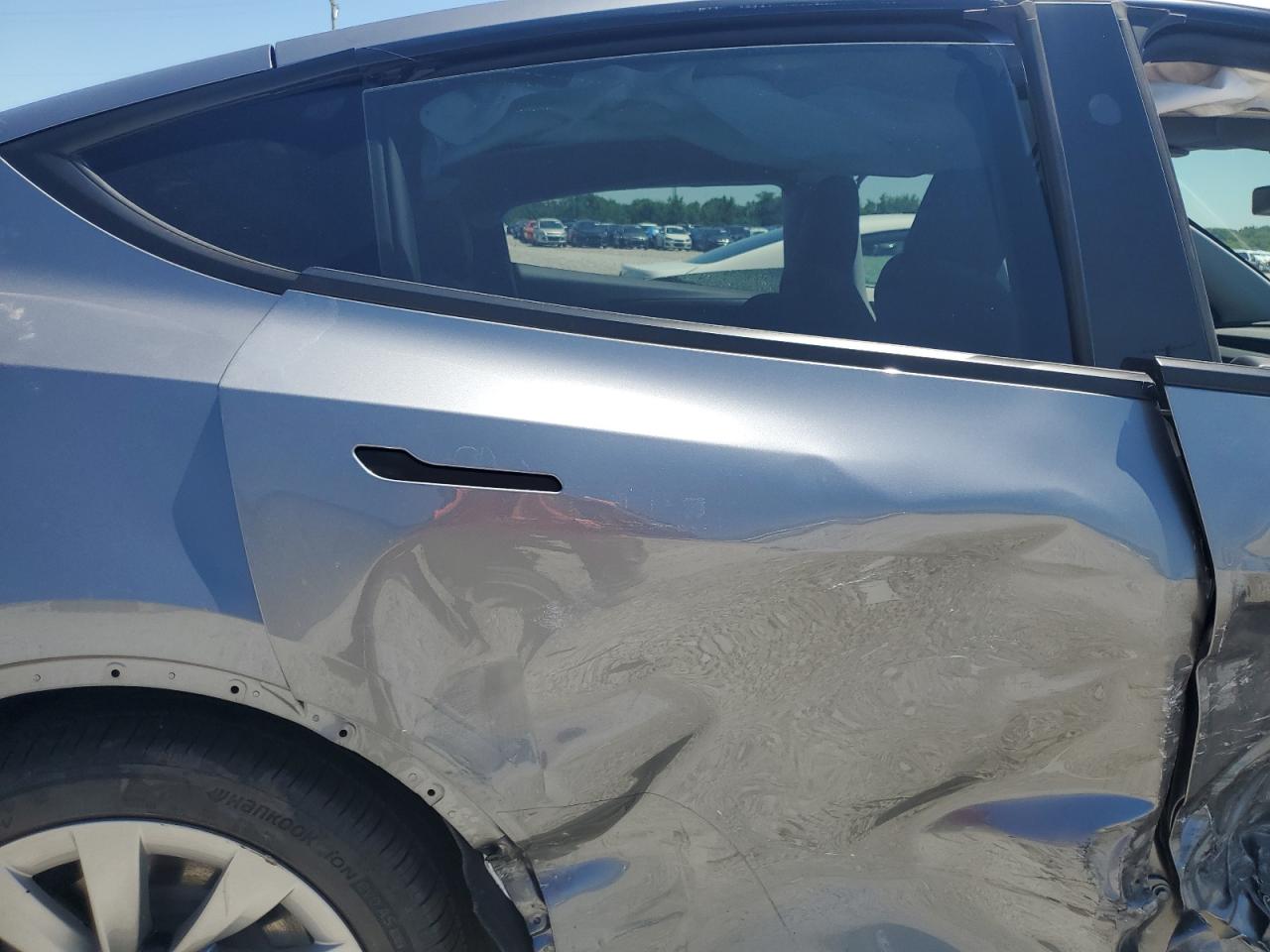 2026 Tesla Model Y VIN: 7SAYGDEE4TF351934 Lot: 62738255