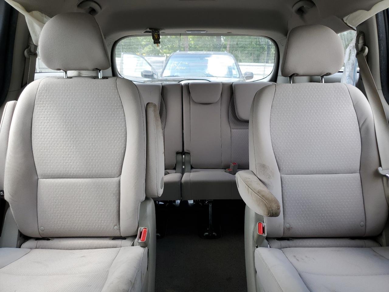 2017 Kia Sedona L VIN: KNDMA5C19H6285029 Lot: 64225445