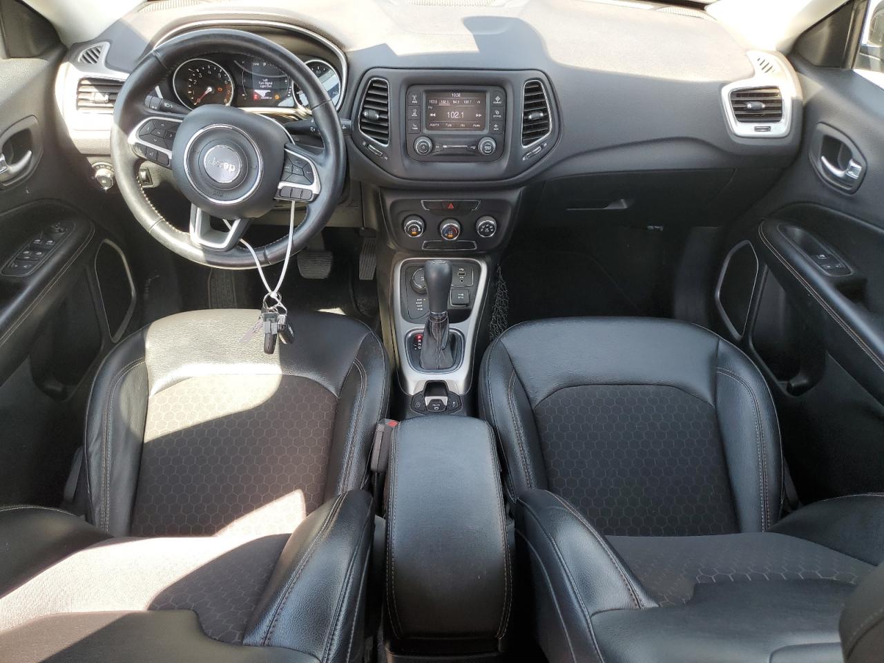 2018 Jeep Compass Latitude VIN: 3C4NJDBB8JT152976 Lot: 62980885