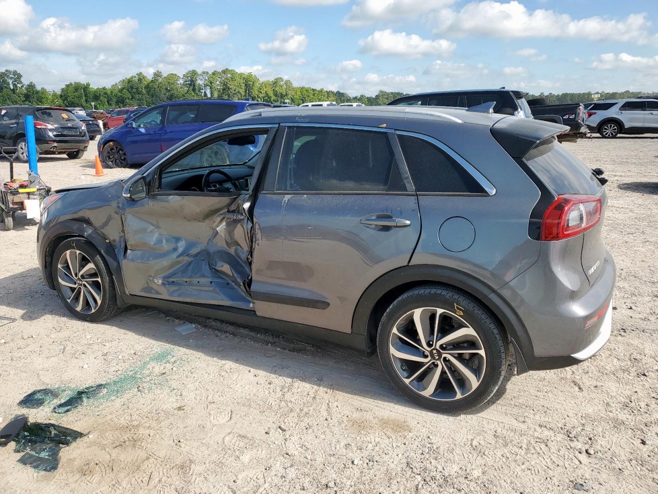 kndce3lc6j5123991 KNDCE3LC6J5123991 2018 Kia Niro Touring