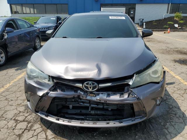  TOYOTA CAMRY 2017 Серый
