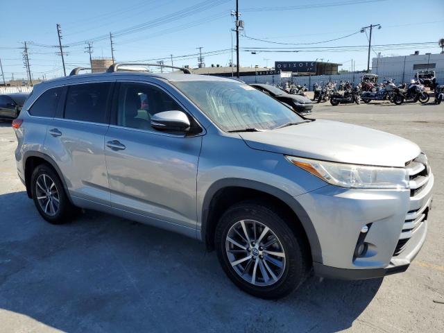  TOYOTA HIGHLANDER 2017 Silver