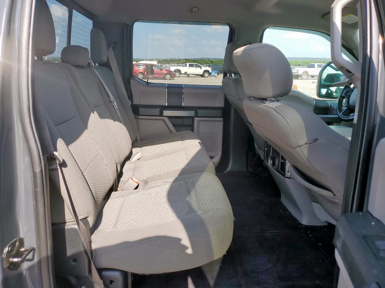 2017 Ford F150 Supercrew VIN: 1FTFW1EGXHKD03758 Lot: 64648415