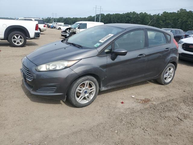 Hatchbacks FORD FIESTA 2017 Szary