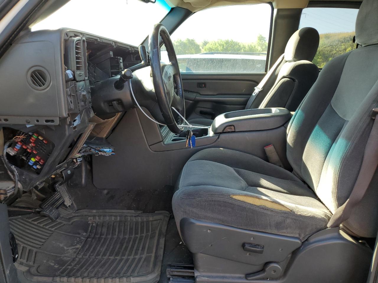 2005 GMC Sierra C2500 Heavy Duty VIN: 1GTHC29G15E263873 Lot: 64327755