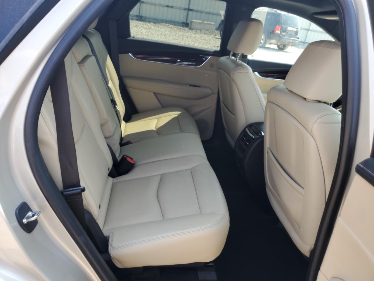 2017 Cadillac Xt5 Luxury VIN: 1GYKNDRS5HZ112235 Lot: 64693415