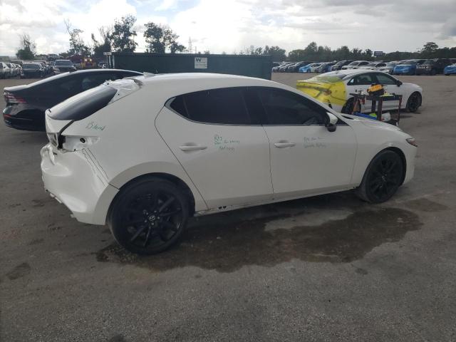  MAZDA 3 2021 Biały
