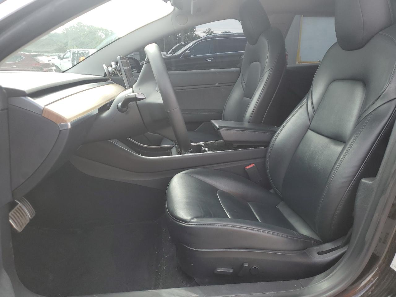 2019 Tesla Model 3 VIN: 5YJ3E1EB8KF438686 Lot: 62995145