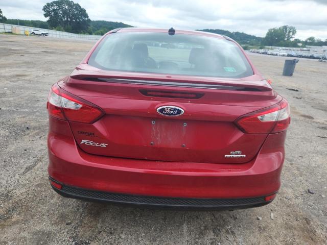  FORD FOCUS 2012 Красный