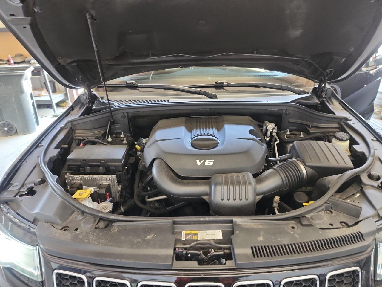 2015 Jeep Grand Cherokee Limited VIN: 1C4RJEBG8FC780364 Lot: 63849365