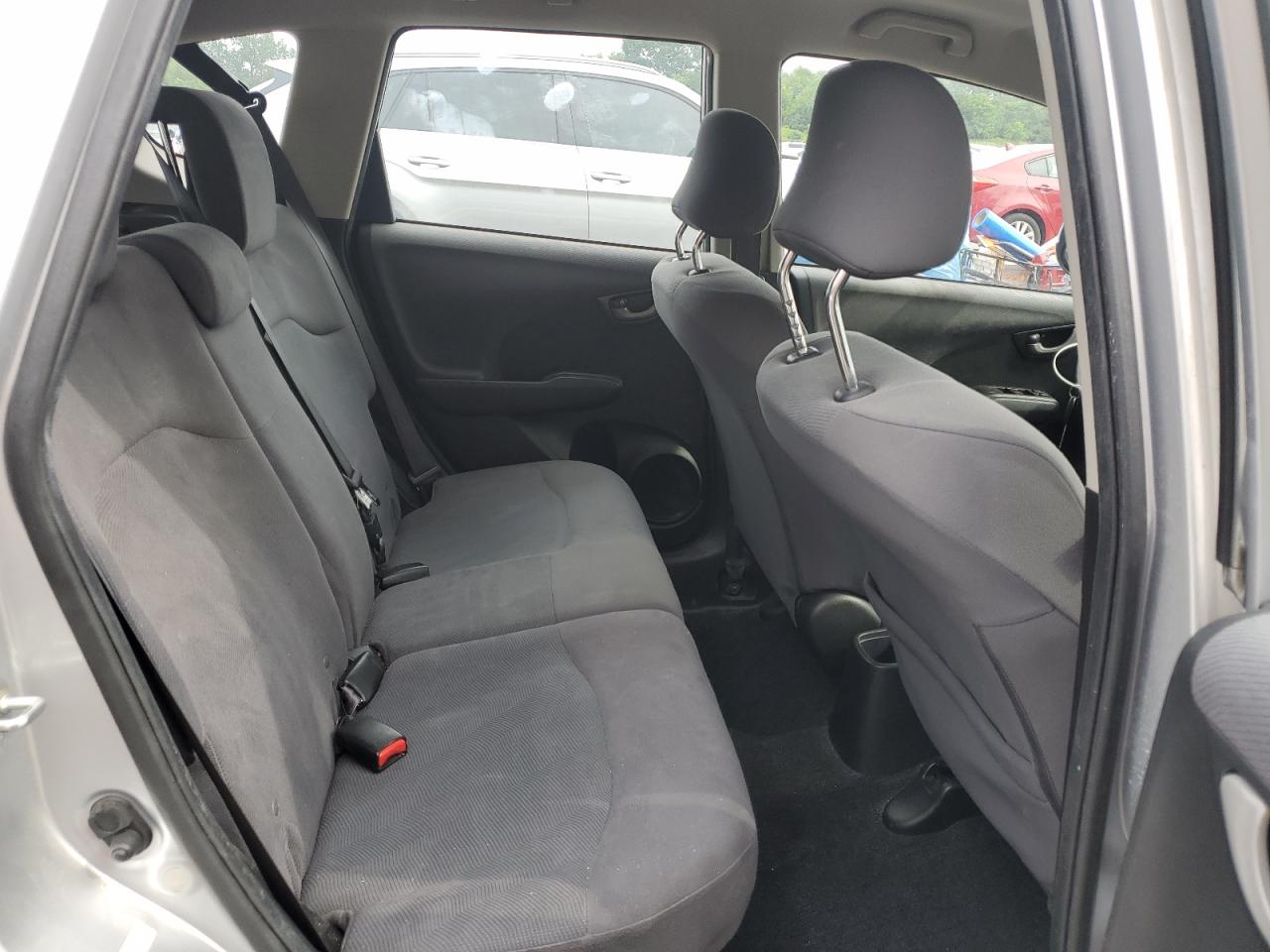 2013 Honda Fit VIN: JHMGE8H3XDC011927 Lot: 63961255