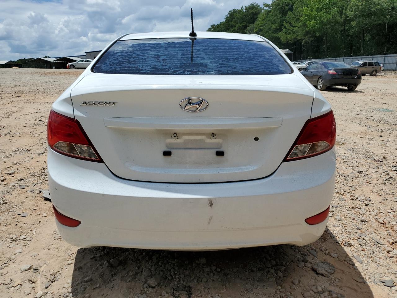 2015 Hyundai Accent Gls VIN: KMHCT4AE2FU804187 Lot: 65152765