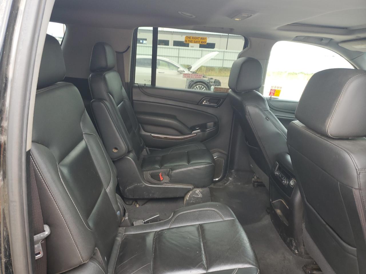 2019 Chevrolet Suburban K1500 Lt VIN: 1GNSKHKC8KR380901 Lot: 65181375