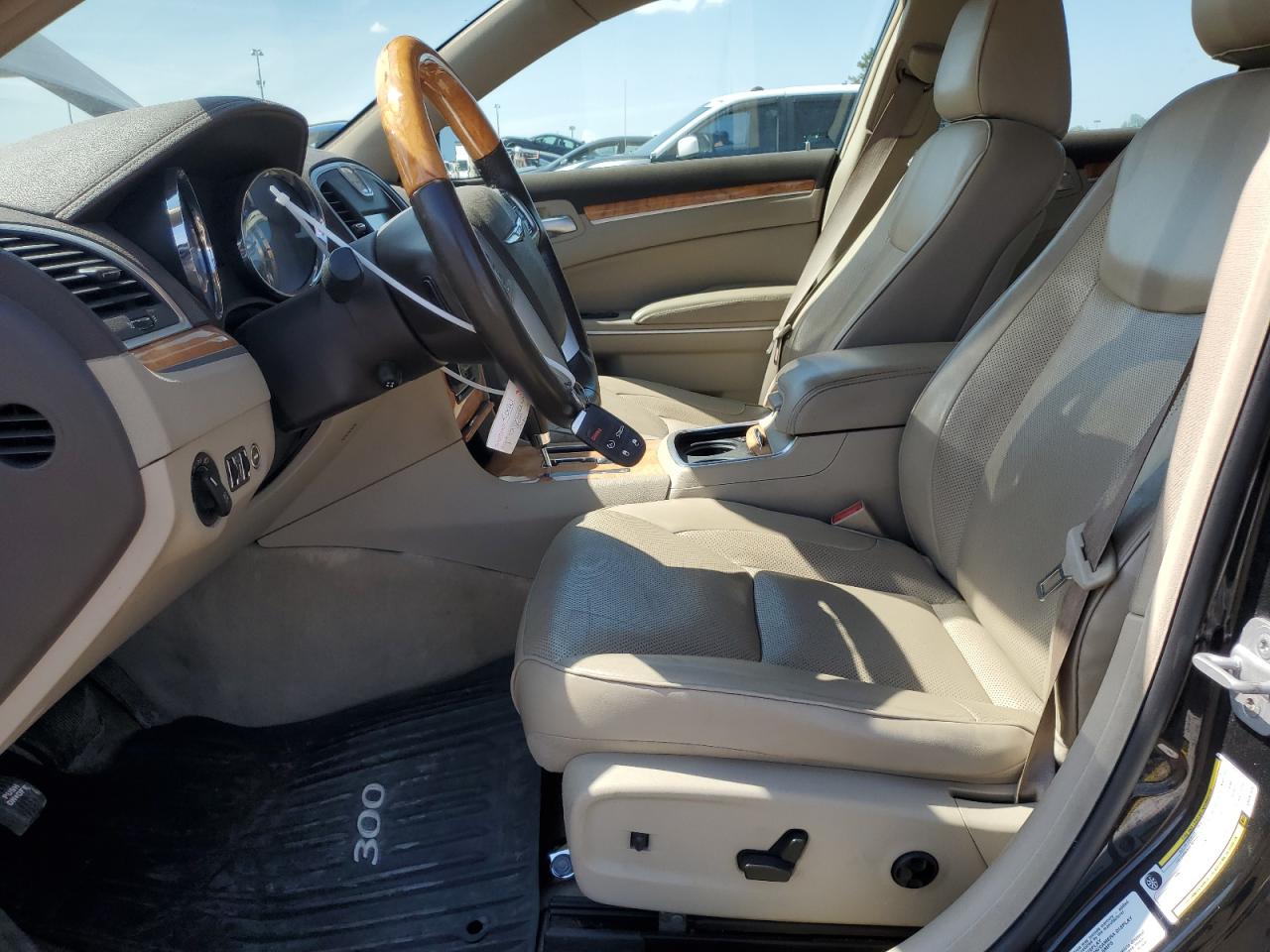 2012 Chrysler 300C VIN: 2C3CCAKT5CH197124 Lot: 63137145
