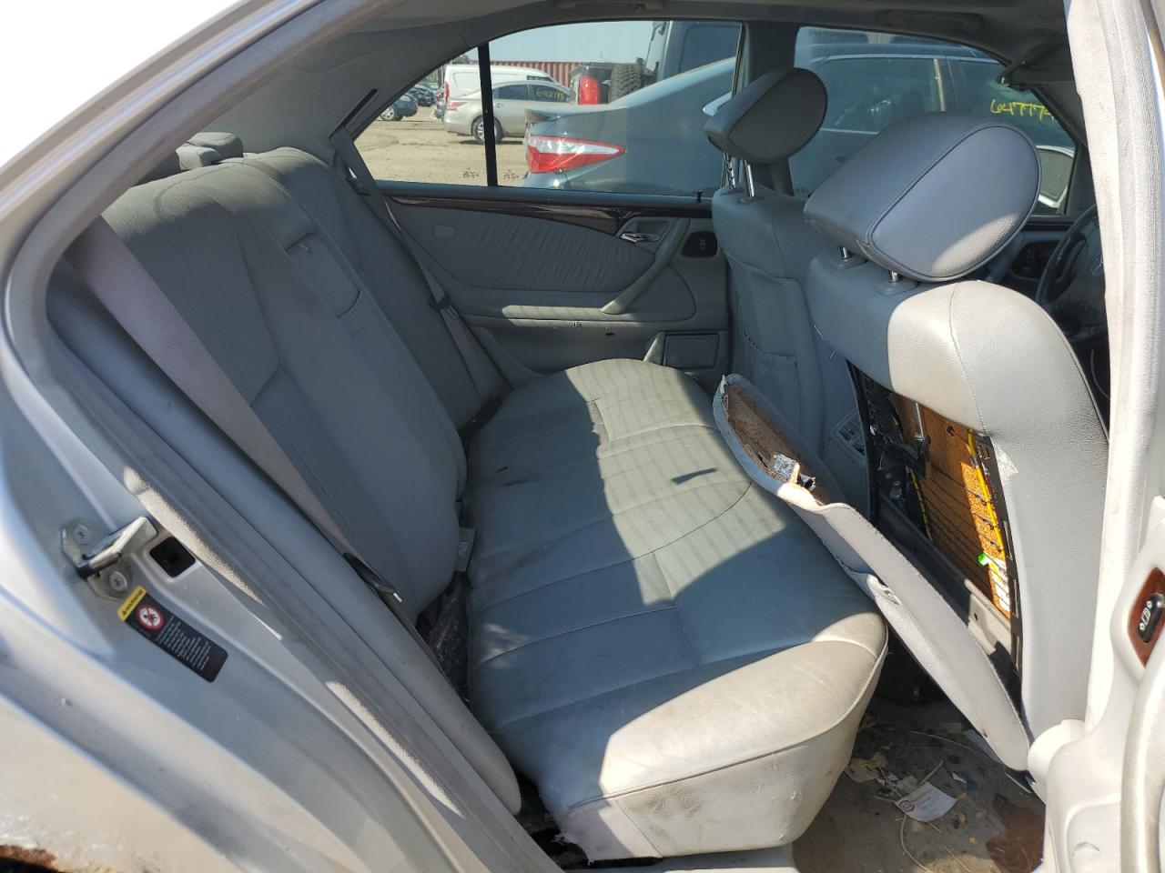 2001 Mercedes-Benz E 320 VIN: WDBJF65J81B317603 Lot: 64733535