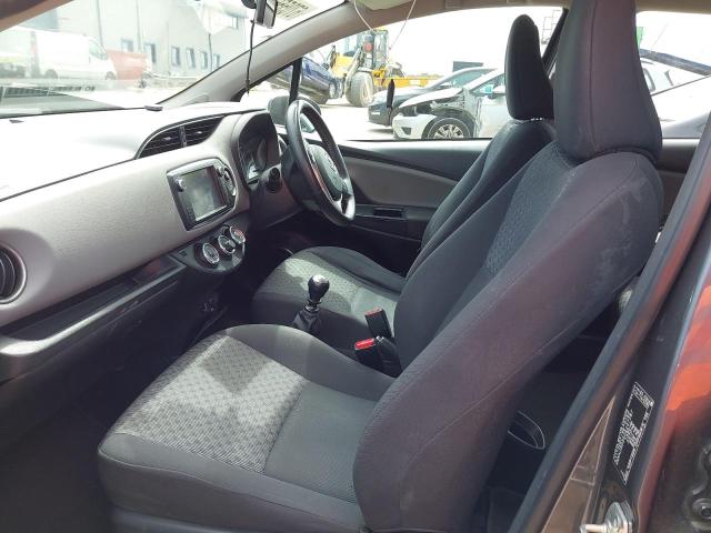2014 TOYOTA YARIS ICON