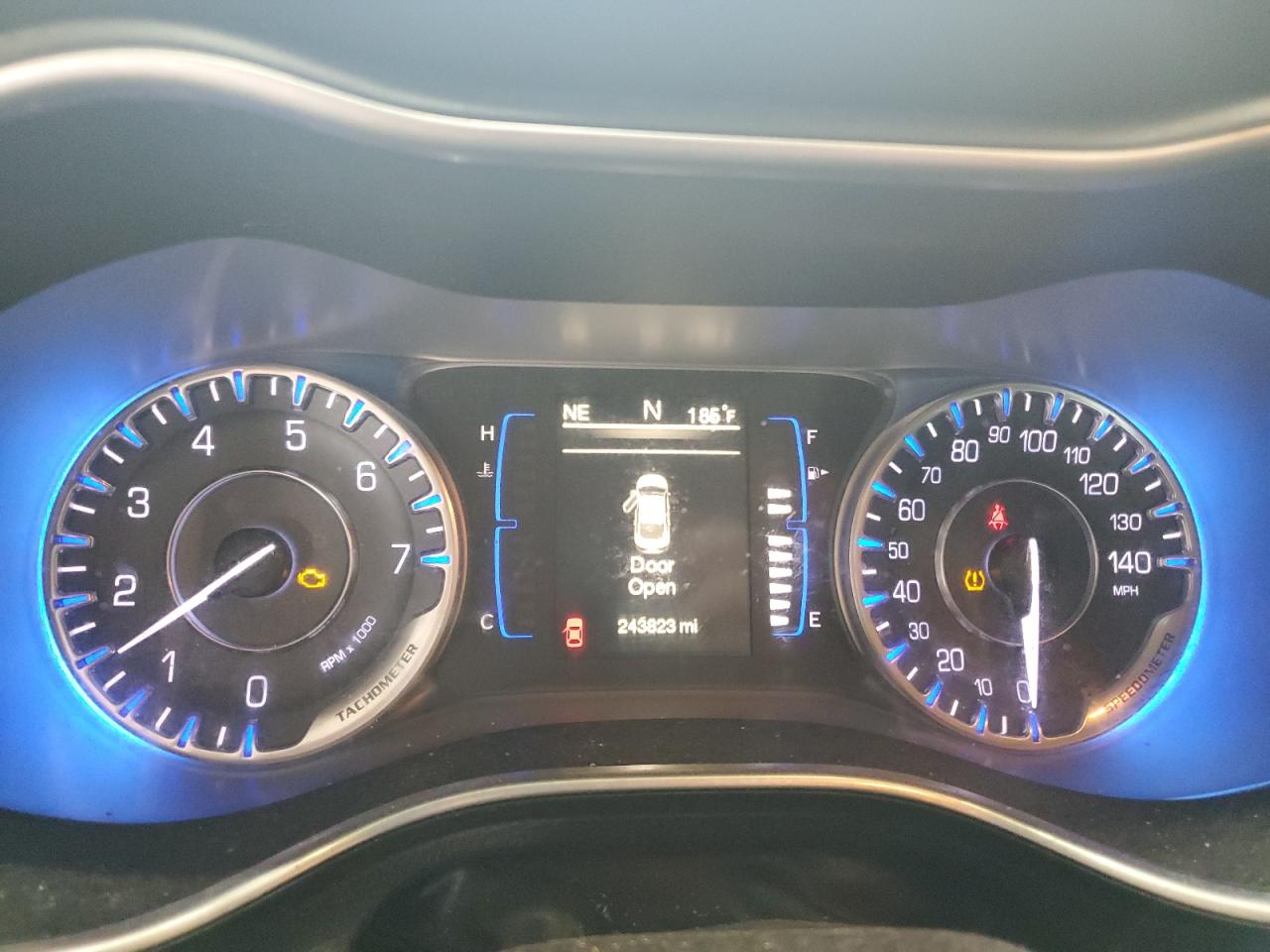2015 Chrysler 200 Limited VIN: 1C3CCCAB1FN528457 Lot: 63638205