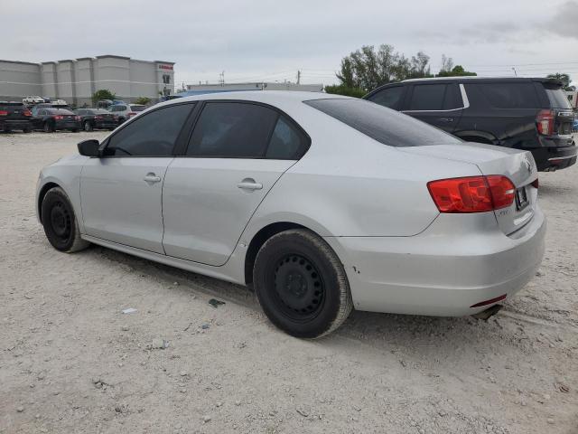 Sedans VOLKSWAGEN JETTA 2014 Srebrny