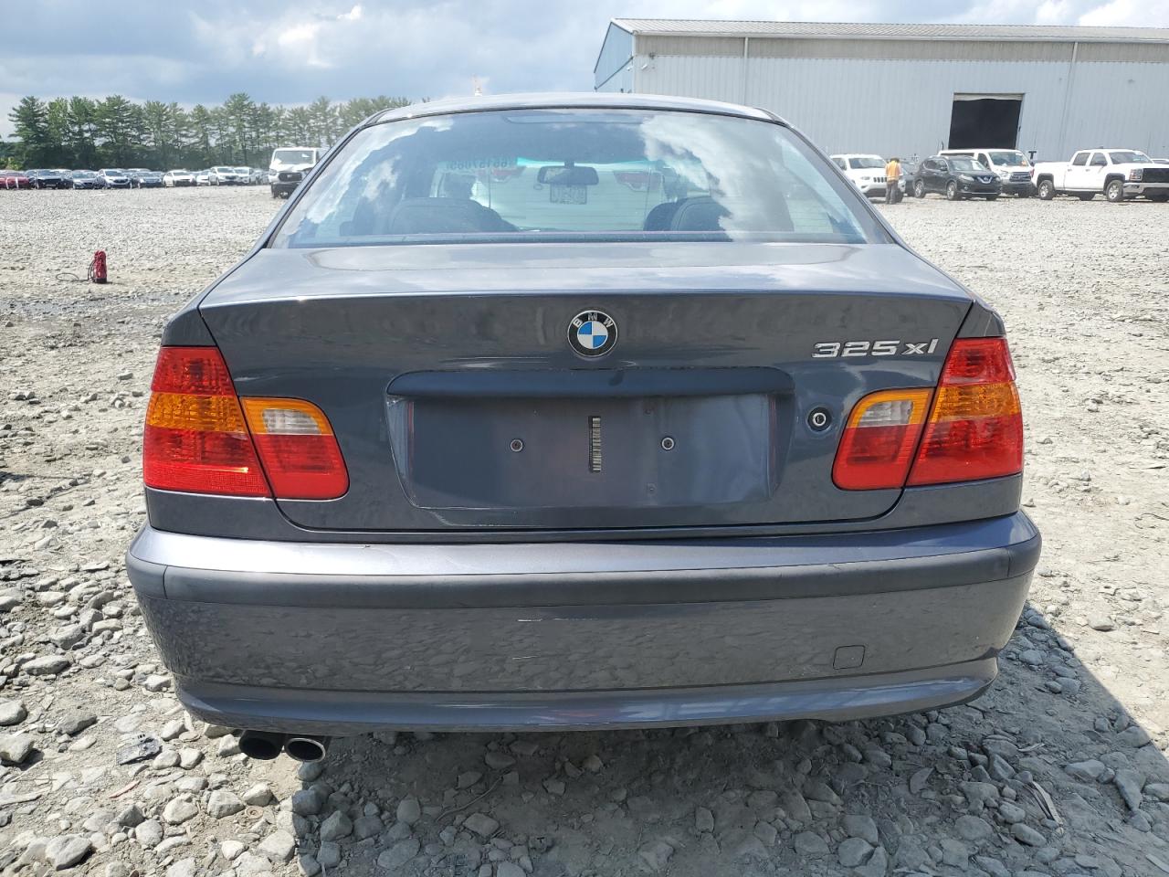 2002 BMW 325 Xi VIN: WBAEU33442PF70233 Lot: 65157065
