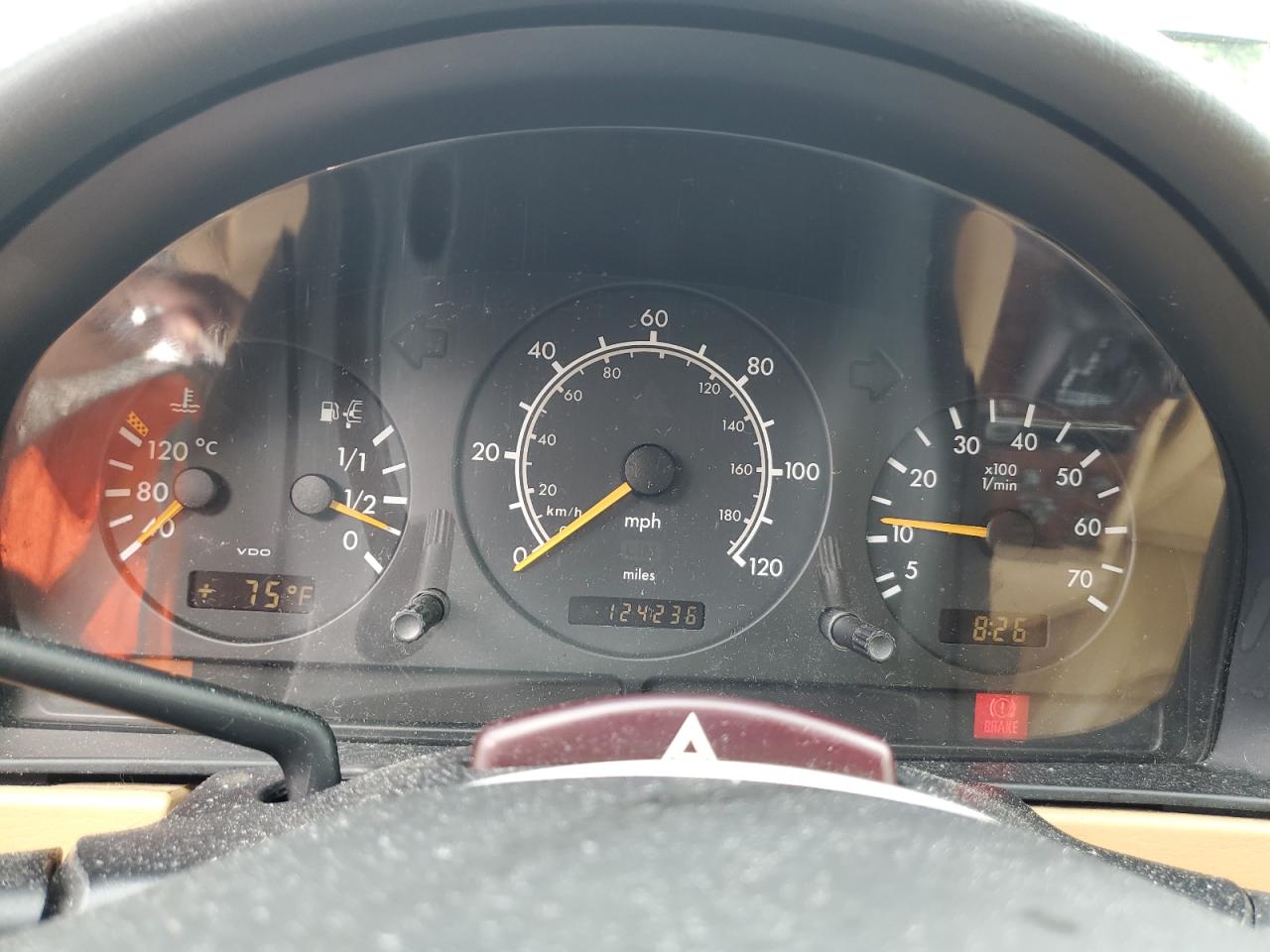 1998 Mercedes-Benz Ml 320 VIN: 4JGAB54E4WA037813 Lot: 63034575