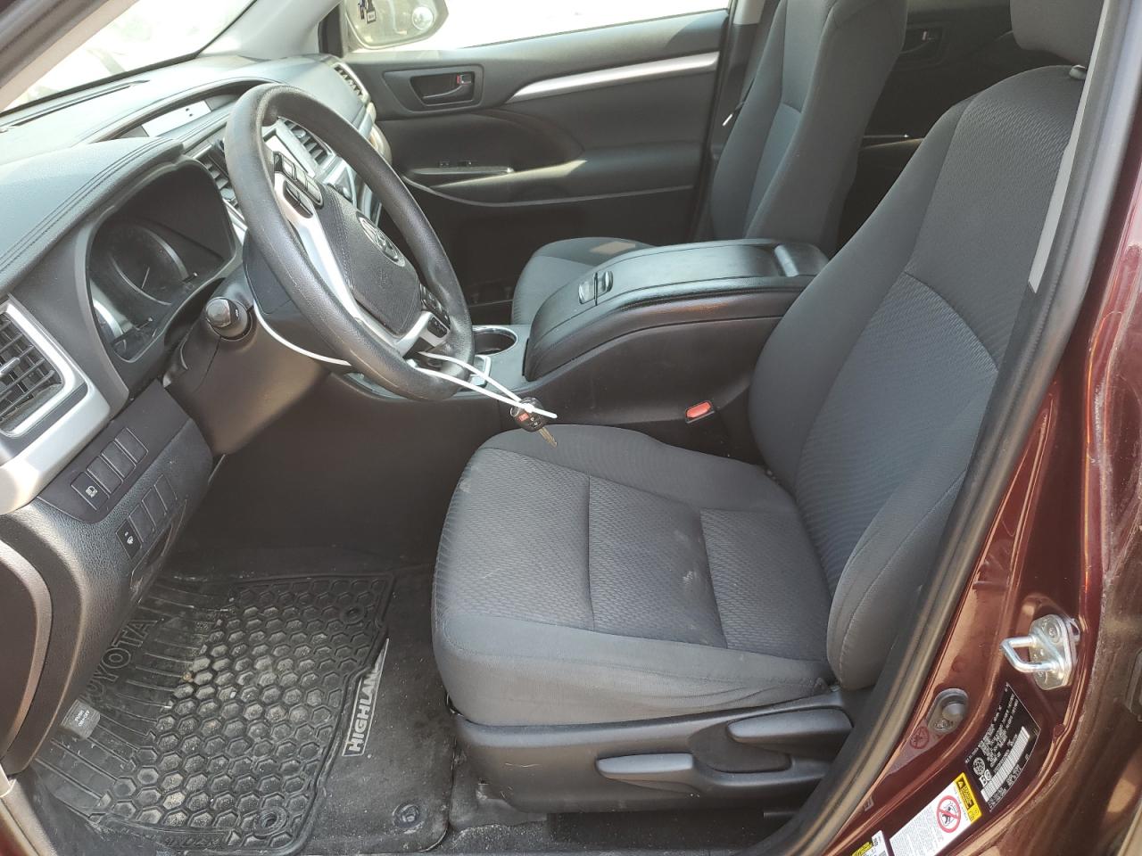 2019 Toyota Highlander Le VIN: 5TDZZRFH2KS296654 Lot: 64292615
