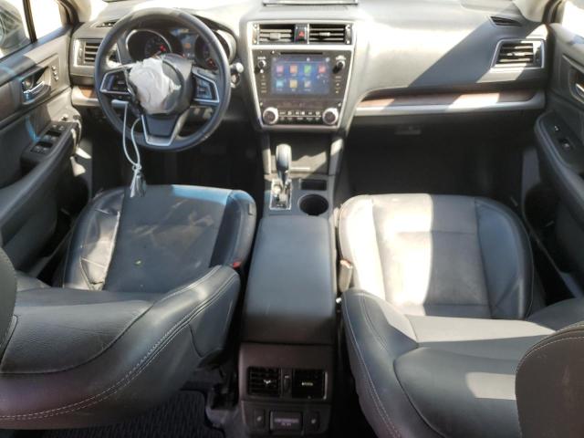  SUBARU OUTBACK 2018 Biały