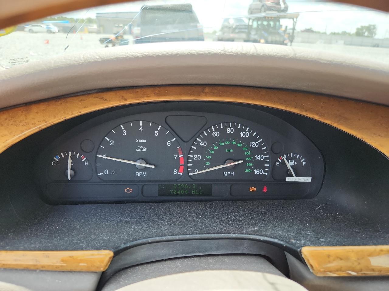 2000 Jaguar S-Type VIN: SAJDA01C3YFL13979 Lot: 63673355