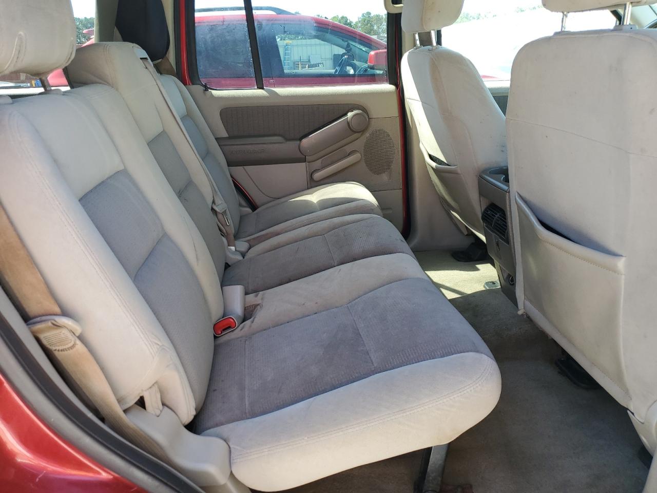 2007 Ford Explorer Xlt VIN: 1FMEU63E37UB33273 Lot: 63968115