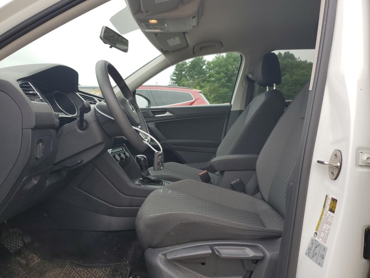 2018 Volkswagen Tiguan S VIN: 3VV0B7AX2JM063986 Lot: 64008315