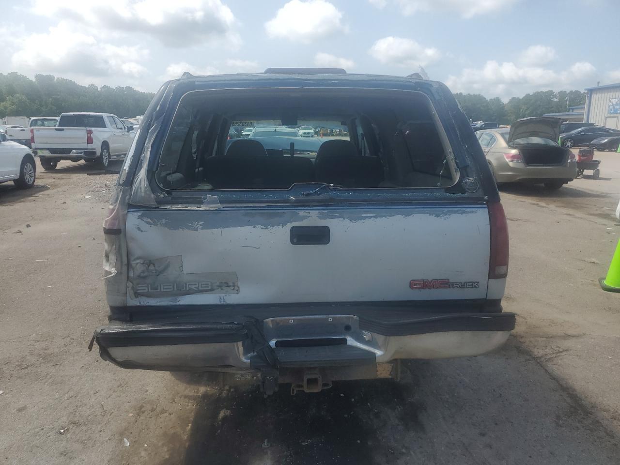 1994 GMC Suburban C1500 VIN: 1GKEC16KXRJ724950 Lot: 64303265