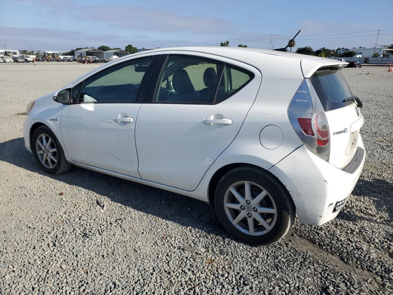 2013 Toyota Prius C VIN: JTDKDTB33D1032625 Lot: 66333175