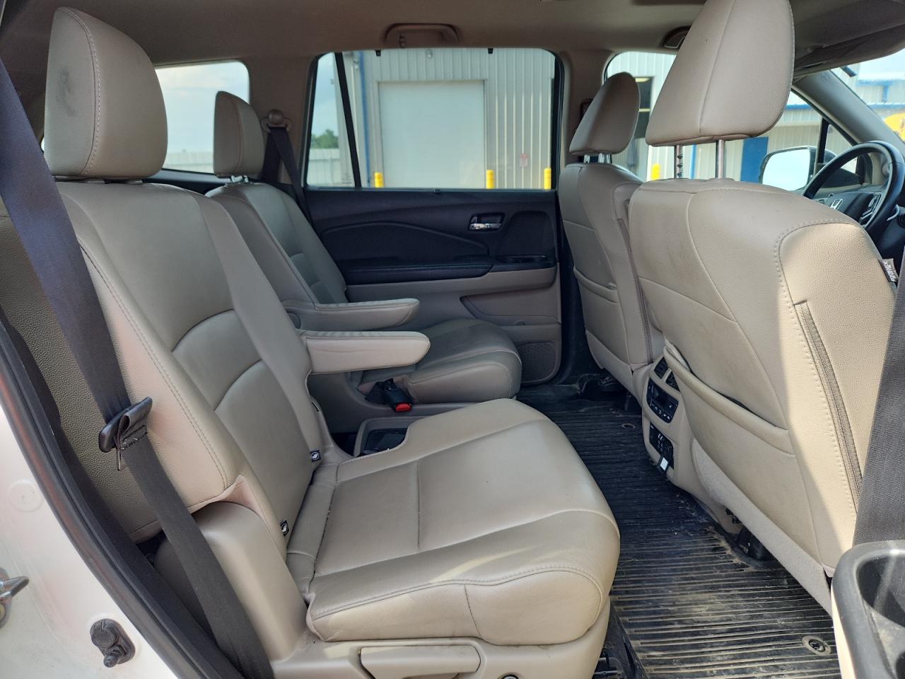 2019 Honda Pilot Touring VIN: 5FNYF6H66KB044442 Lot: 64200755