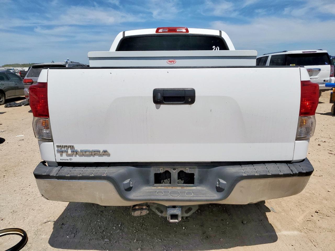 2011 Toyota Tundra Crewmax Sr5 VIN: 5TFEM5F1XBX020905 Lot: 67052815