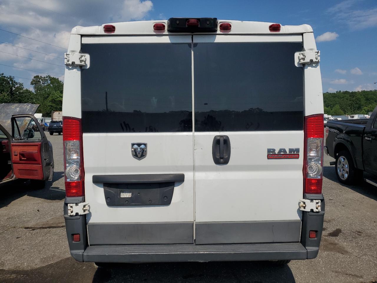 2018 Ram Promaster 1500 1500 Standard VIN: 3C6TRVAG1JE105156 Lot: 64457775