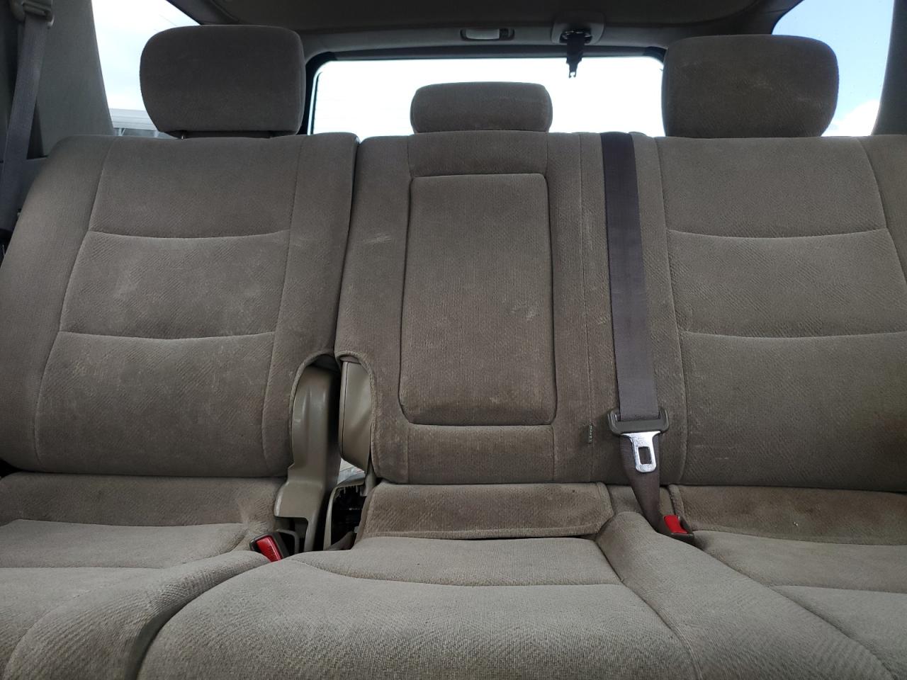 2002 Toyota Sequoia Sr5 VIN: 5TDBT44A92S117165 Lot: 65056455