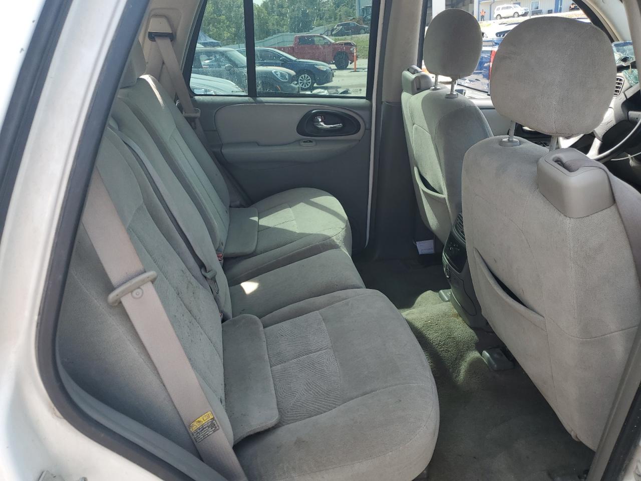 2005 Chevrolet Trailblazer Ls VIN: 1GNDT13S252271849 Lot: 63738045