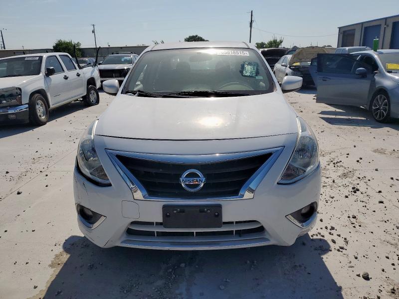  NISSAN VERSA 2017 White