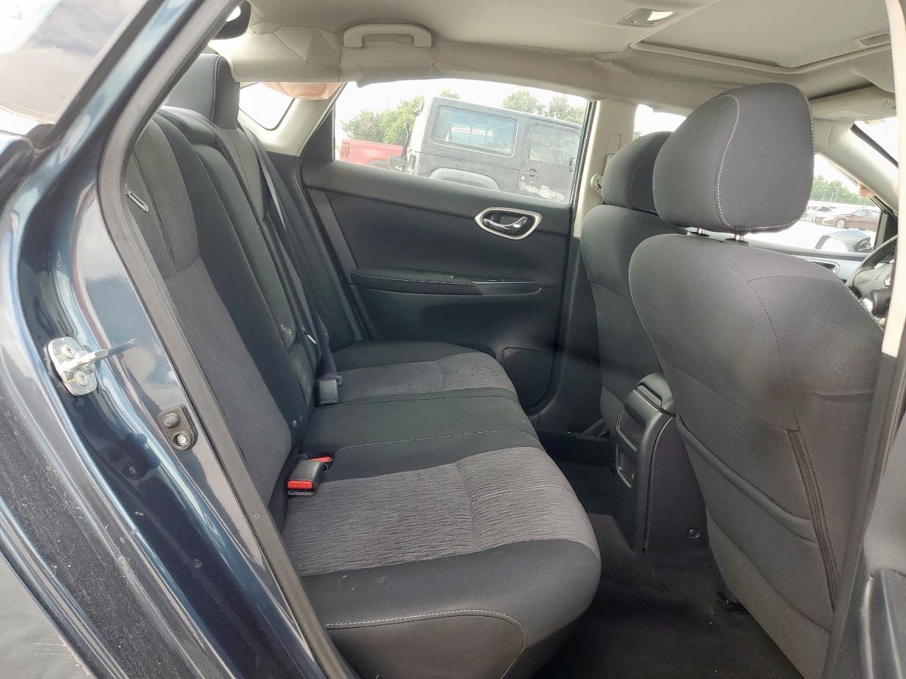 2015 Nissan Sentra S VIN: 3N1AB7APXFY239561 Lot: 64035345