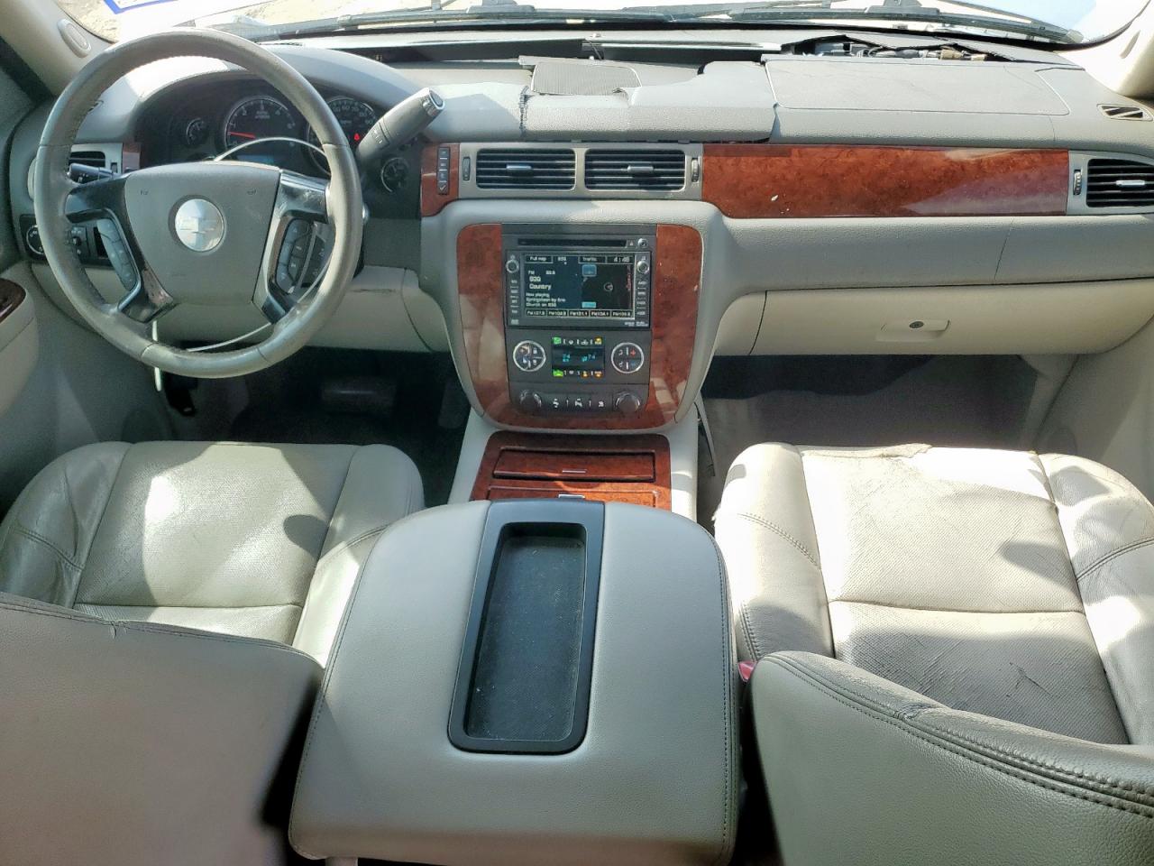 2010 Chevrolet Suburban C1500 Ltz VIN: 1GNUCKE06AR192610 Lot: 64854565