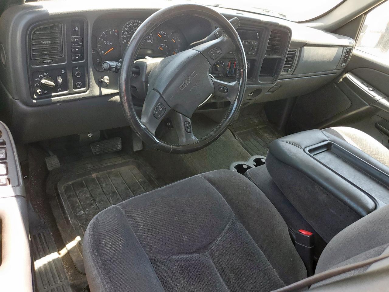 2006 GMC Sierra K2500 Heavy Duty VIN: 1GTHK23D56F247981 Lot: 64579855