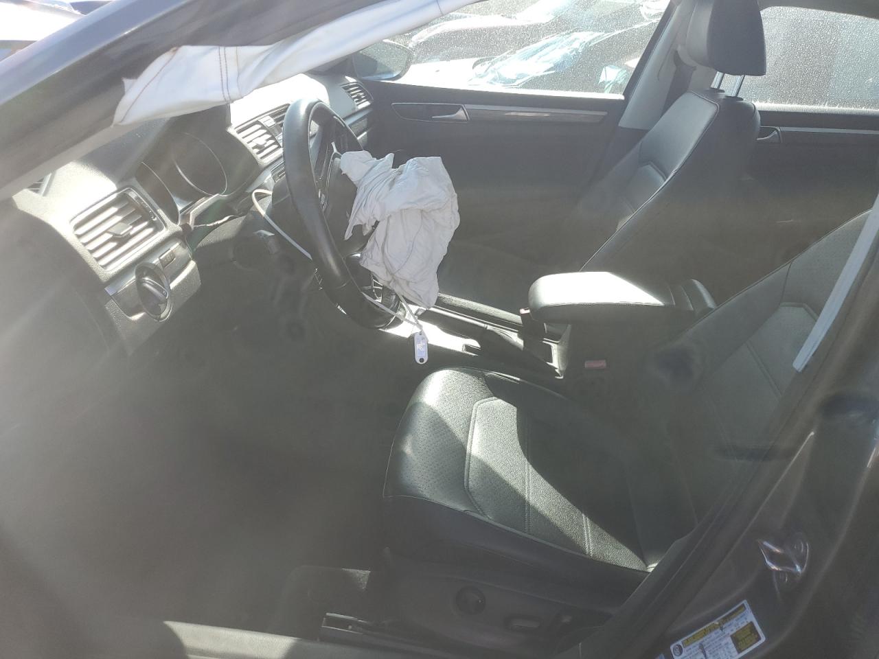 2018 Volkswagen Passat Se VIN: 1VWBA7A35JC032527 Lot: 60440295