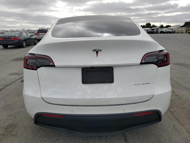  TESLA MODEL Y 2022 Biały