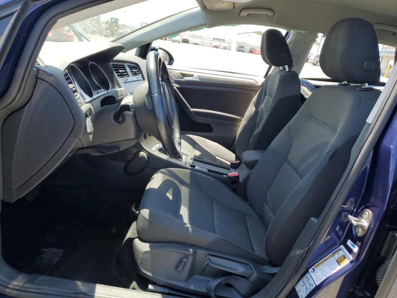 2019 Volkswagen E-Golf Se VIN: WVWKR7AU4KW910159 Lot: 64265925