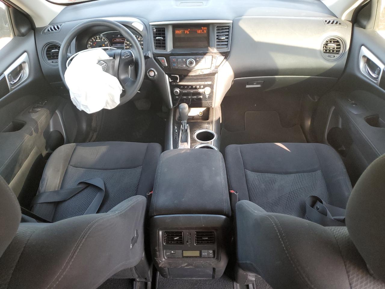 2016 Nissan Pathfinder S VIN: 5N1AR2MN3GC647301 Lot: 62766365