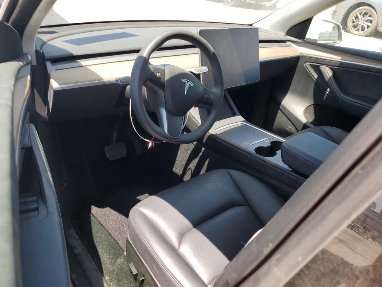 2023 Tesla Model Y VIN: 7SAYGDEE7PA027850 Lot: 62414425