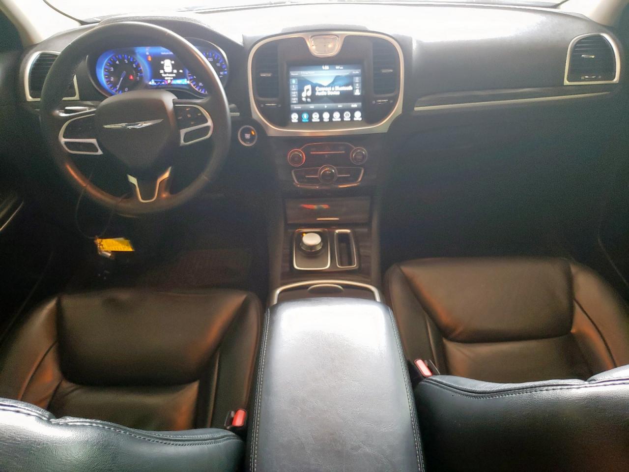 2019 Chrysler 300 Touring VIN: 2C3CCAAGXKH693779 Lot: 62431025