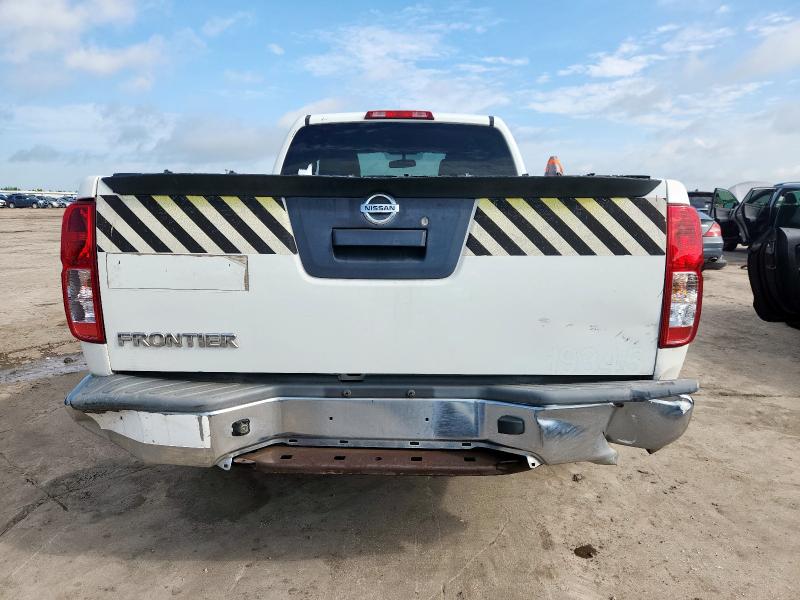 Pickups NISSAN FRONTIER 2014 White