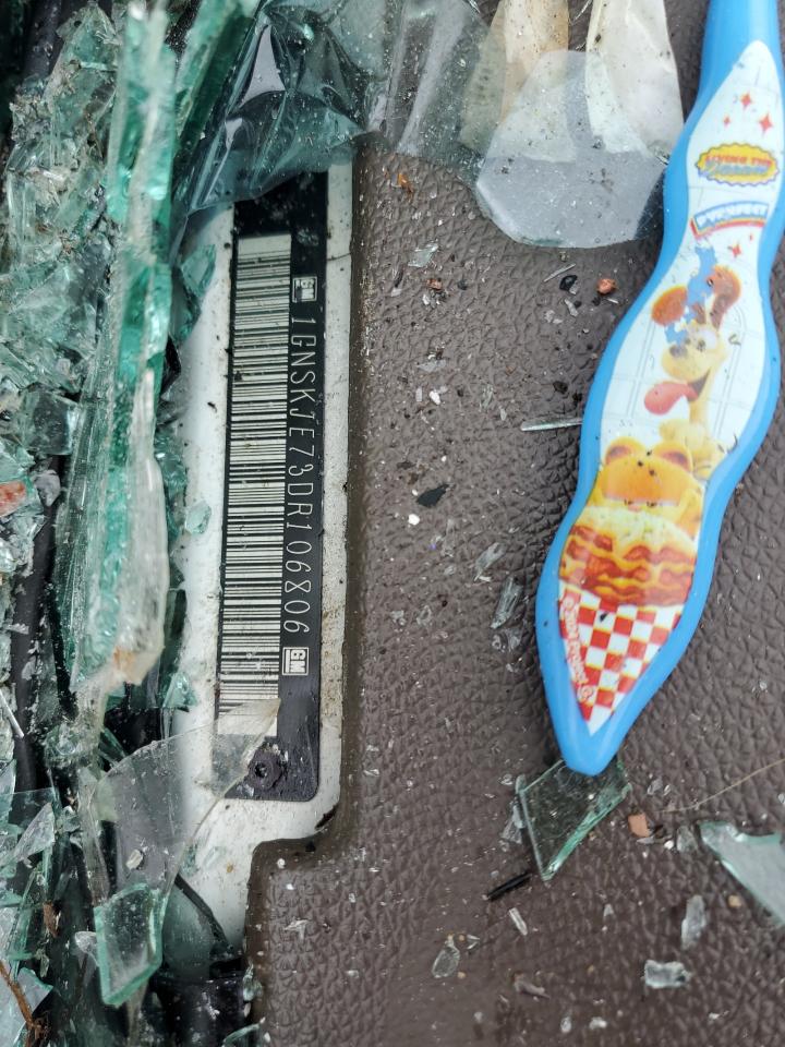 2013 Chevrolet Suburban K1500 Lt VIN: 1GNSKJE73DR106806 Lot: 66983935