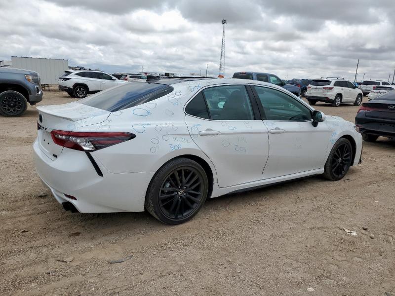 TOYOTA CAMRY 2023 Белы