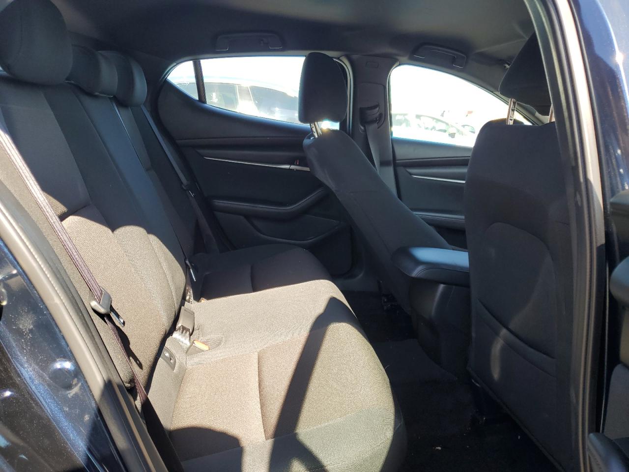 JM1BPAJL9N1518418 2022 Mazda 3